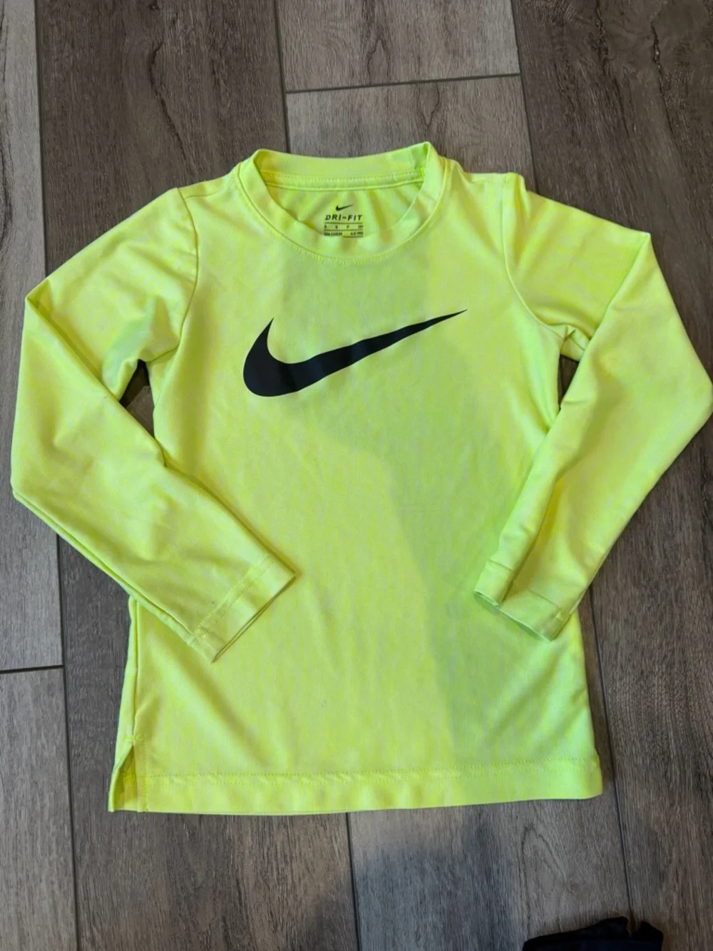 Nike Neon Yellow Long Sleeve Top with Black Pants Set (5) - Picture 2 of 9